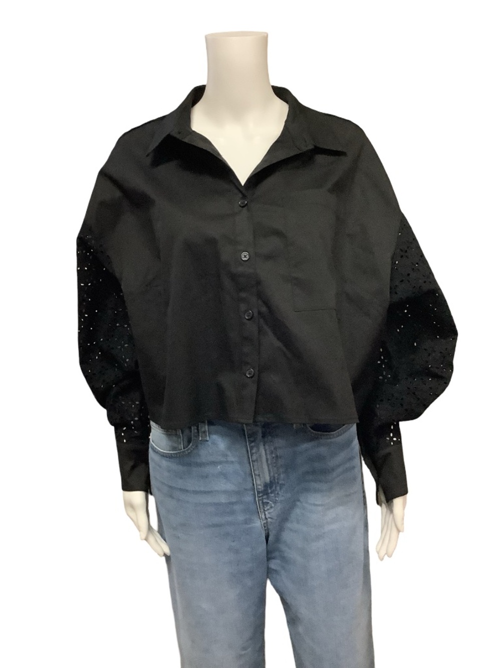 CHRLDR Cropped Shirt Eyelet Pattern Size: XS W/Tags
